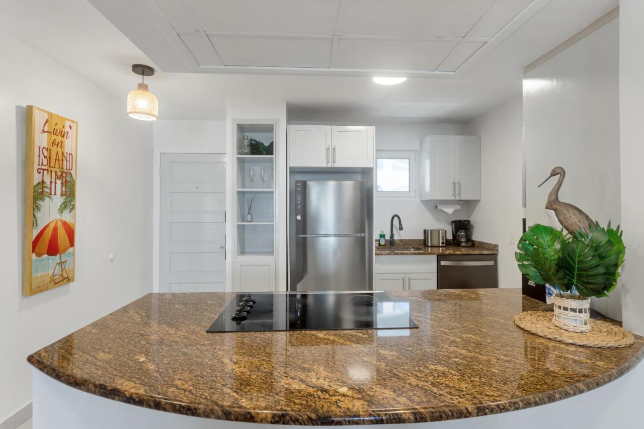 Maho Beach House - Luxe 1-Bedroom - Ocean View Buitenkant foto